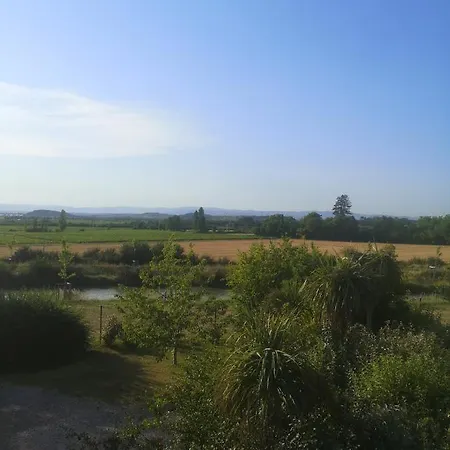 Konukevi La Gourgasse Vieille 4*